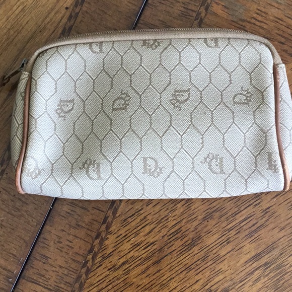 Christian Dior Vintage Leather and Monogram coated canvas Cosmetic bag. - Picture 2 of 12